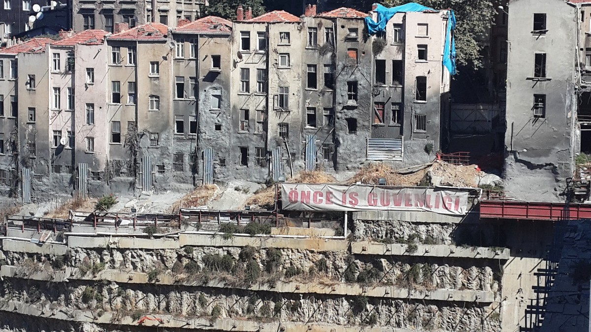 İstanbul'da dönüşümü süren konut ve iş yeri sayısı 276 bine yükseldi