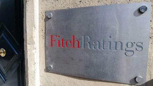 Fitch’ten not artışı için rezerv şartı