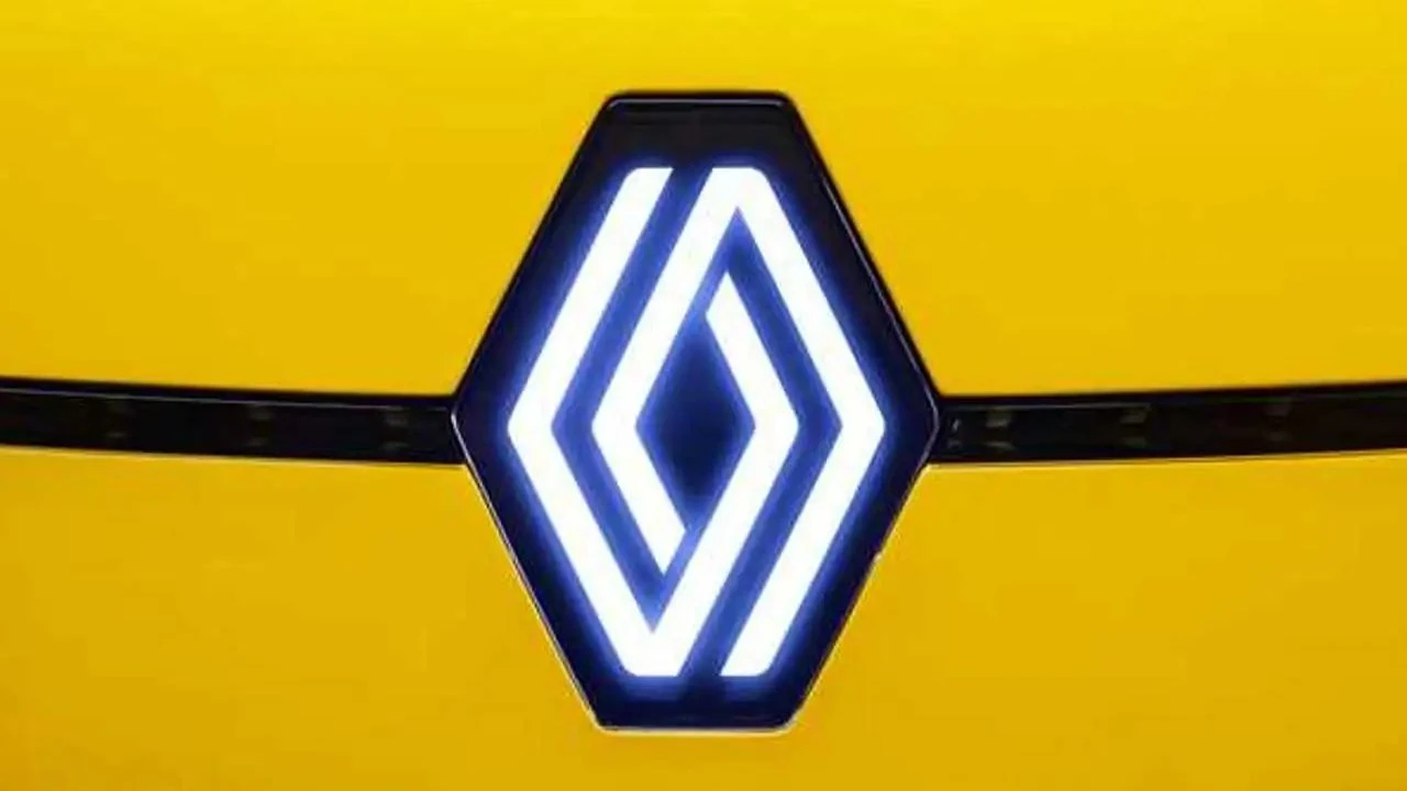 Renault’tan bir modeli için dev indirim. Ayrıca sıfır faizli 200.000 TL kredi imkanı da var.