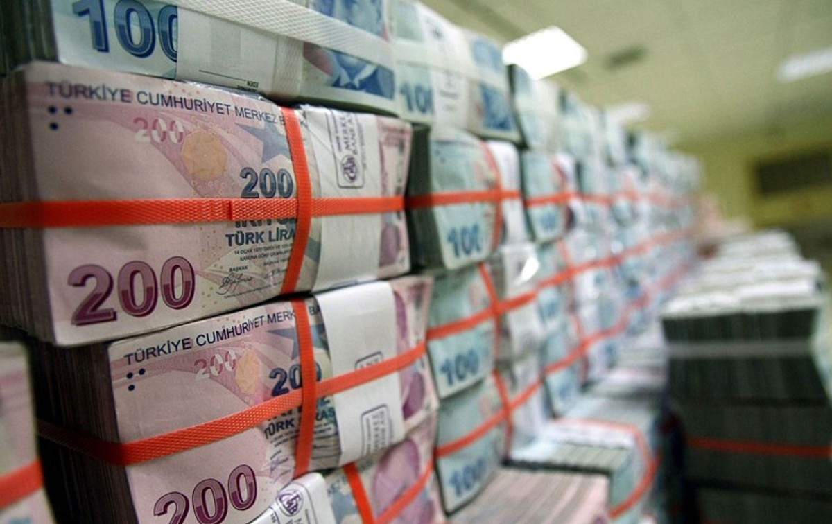 Yüzde 10 stopaj geliyor: Maliye'den sıcak paraya vergi hazırlığı